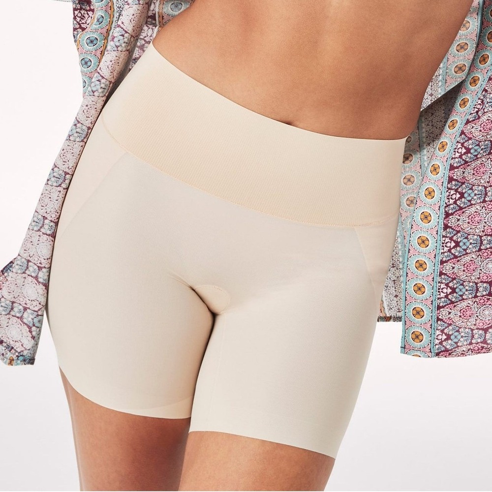 Maidenform Women Booty Lift Shaper Shorts Beige Large Ultimate Shapewear NWT